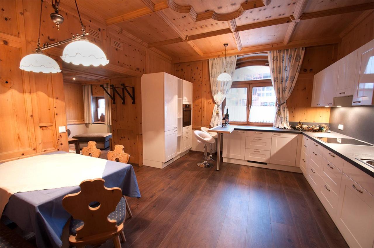 A Traumhafte Zirbenwohnung プルツ エクステリア 写真